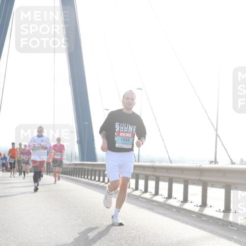 03.10.2024 - Köhlbrandbrückenlauf Jannik Wohlers http://msf.ph/oto/7213857 03.10.2024 09:21:46 Position 1 1439, 0, 1554 meine-sportfotos.de