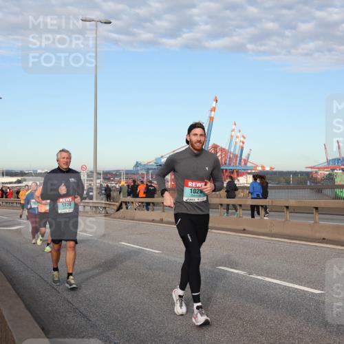 03.10.2024 - Köhlbrandbrückenlauf Matties Gatica Varas http://msf.ph/oto/7214139 03.10.2024 09:38:27 Position 2 1730, 1026 meine-sportfotos.de