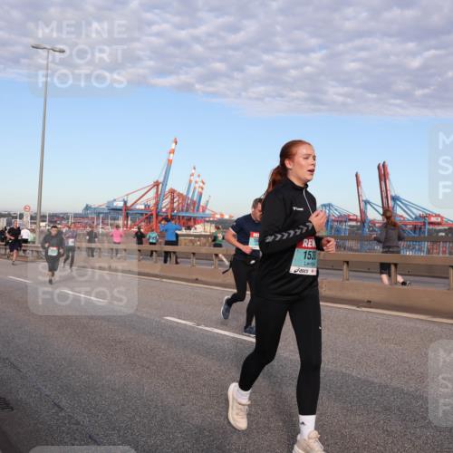 03.10.2024 - Köhlbrandbrückenlauf Matties Gatica Varas http://msf.ph/oto/7215279 03.10.2024 09:38:59 Position 2 1538 meine-sportfotos.de