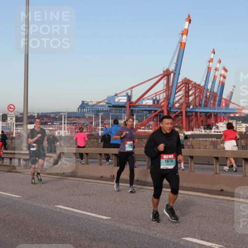 03.10.2024 - Köhlbrandbrückenlauf Matties Gatica Varas http://msf.ph/oto/7215306 03.10.2024 09:39:01 Position 2 1500, 1, 1390, 1676 meine-sportfotos.de
