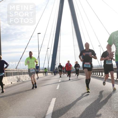 03.10.2024 - Köhlbrandbrückenlauf Jannik Wohlers http://msf.ph/oto/7215360 03.10.2024 09:22:08 Position 1 3737, 1214, 2875, 1348, 1630, 2293 meine-sportfotos.de