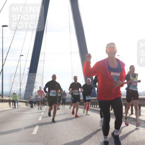 03.10.2024 - Köhlbrandbrückenlauf Jannik Wohlers http://msf.ph/oto/7215572 03.10.2024 09:22:11 Position 1 575 meine-sportfotos.de