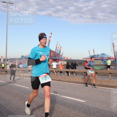 03.10.2024 - Köhlbrandbrückenlauf Matties Gatica Varas http://msf.ph/oto/7216040 03.10.2024 09:39:30 Position 2 2127, 2234 meine-sportfotos.de