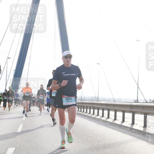 03.10.2024 - Köhlbrandbrückenlauf Jannik Wohlers http://msf.ph/oto/7216488 03.10.2024 09:22:27 Position 1 110, 2002 meine-sportfotos.de