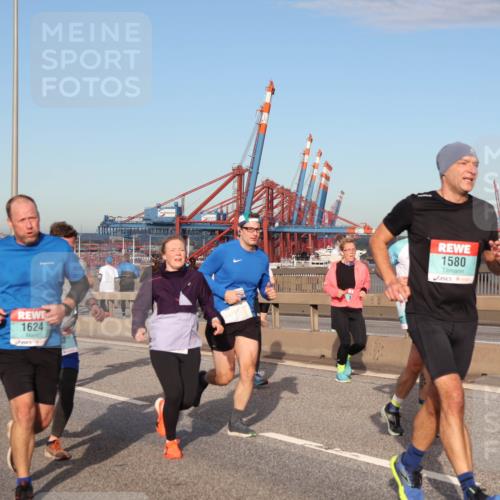 03.10.2024 - Köhlbrandbrückenlauf Matties Gatica Varas http://msf.ph/oto/7216675 03.10.2024 09:39:53 Position 2 500, 1, 1582, 1624, 1580 meine-sportfotos.de