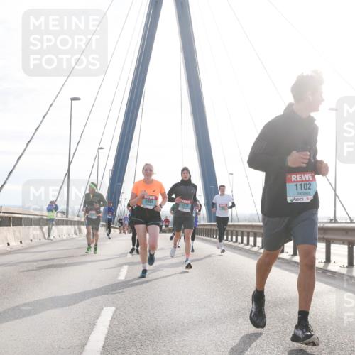 03.10.2024 - Köhlbrandbrückenlauf Jannik Wohlers http://msf.ph/oto/7216865 03.10.2024 09:22:29 Position 1 2004, 1572, 1102 meine-sportfotos.de