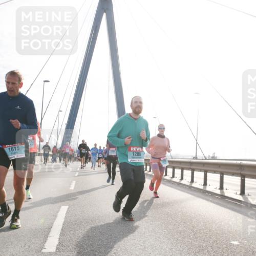 03.10.2024 - Köhlbrandbrückenlauf Jannik Wohlers http://msf.ph/oto/7217607 03.10.2024 09:22:49 Position 1 1615, 1208 meine-sportfotos.de