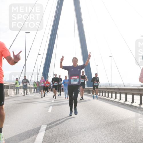 03.10.2024 - Köhlbrandbrückenlauf Jannik Wohlers http://msf.ph/oto/7217645 03.10.2024 09:22:50 Position 1 1667, 1390, 132 meine-sportfotos.de