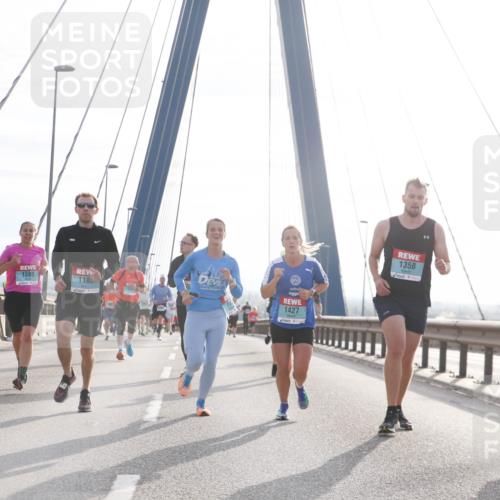 03.10.2024 - Köhlbrandbrückenlauf Jannik Wohlers http://msf.ph/oto/7217743 03.10.2024 09:22:53 Position 1 1598, 1186, 1427, 1358, 2220 meine-sportfotos.de