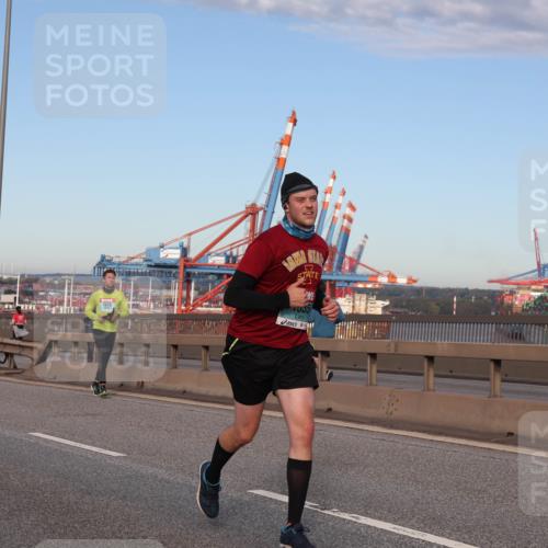 03.10.2024 - Köhlbrandbrückenlauf Matties Gatica Varas http://msf.ph/oto/7217814 03.10.2024 09:40:34 Position 2 1, 1574, 1955 meine-sportfotos.de