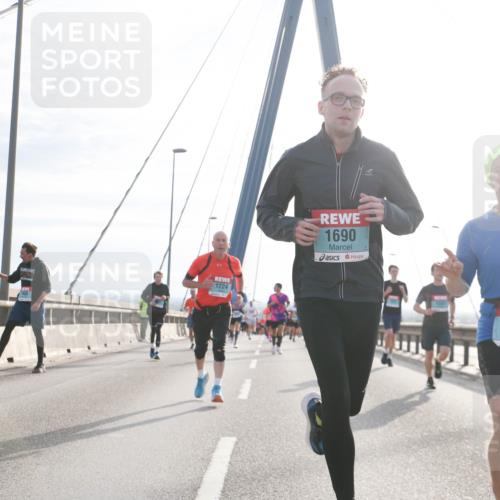03.10.2024 - Köhlbrandbrückenlauf Jannik Wohlers http://msf.ph/oto/7217890 03.10.2024 09:22:57 Position 1 1224, 1690, 1304 meine-sportfotos.de