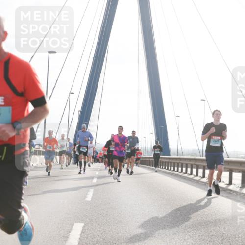 03.10.2024 - Köhlbrandbrückenlauf Jannik Wohlers http://msf.ph/oto/7217952 03.10.2024 09:22:59 Position 1 1224, 2035 meine-sportfotos.de