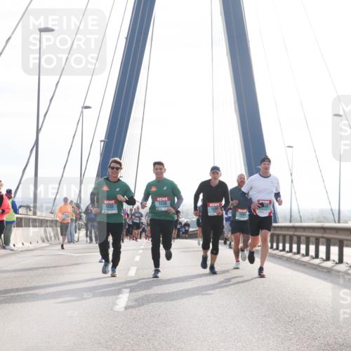 03.10.2024 - Köhlbrandbrückenlauf Jannik Wohlers http://msf.ph/oto/7218686 03.10.2024 09:23:27 Position 1 1238, 1235, 1695, 1604, 3 meine-sportfotos.de