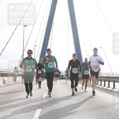 03.10.2024 - Köhlbrandbrückenlauf Jannik Wohlers http://msf.ph/oto/7218787 03.10.2024 09:23:29 Position 1 1235, 1694, 1238, 1440, 1695, 1604 meine-sportfotos.de
