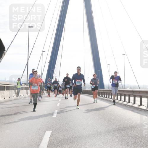03.10.2024 - Köhlbrandbrückenlauf Jannik Wohlers http://msf.ph/oto/7218802 03.10.2024 09:23:33 Position 1 1694, 1471, 1399 meine-sportfotos.de