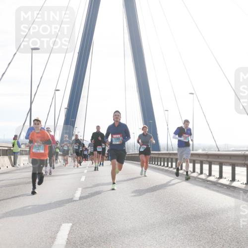 03.10.2024 - Köhlbrandbrückenlauf Jannik Wohlers http://msf.ph/oto/7218817 03.10.2024 09:23:33 Position 1 1399, 1471 meine-sportfotos.de