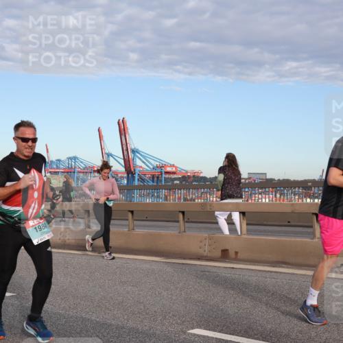 03.10.2024 - Köhlbrandbrückenlauf Matties Gatica Varas http://msf.ph/oto/7219009 03.10.2024 09:41:19 Position 2 1984 meine-sportfotos.de