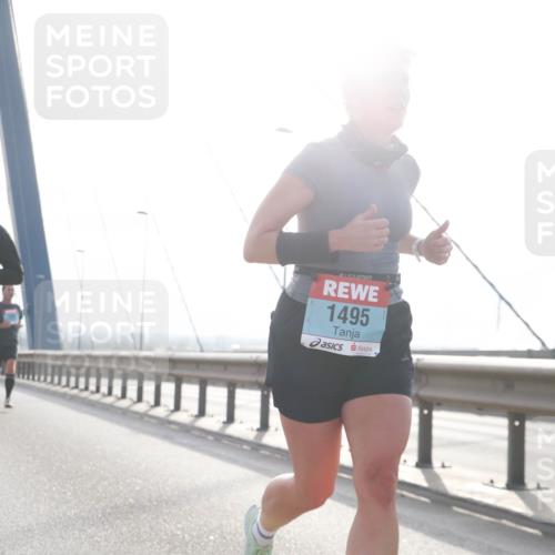 03.10.2024 - Köhlbrandbrückenlauf Jannik Wohlers http://msf.ph/oto/7219584 03.10.2024 09:23:38 Position 1 2728, 1495 meine-sportfotos.de