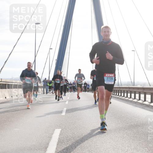 03.10.2024 - Köhlbrandbrückenlauf Jannik Wohlers http://msf.ph/oto/7219597 03.10.2024 09:23:38 Position 1 1254, 2728 meine-sportfotos.de