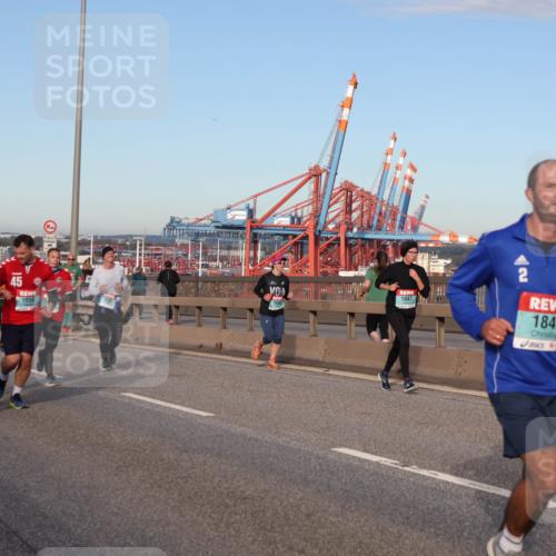 03.10.2024 - Köhlbrandbrückenlauf Matties Gatica Varas http://msf.ph/oto/7219775 03.10.2024 09:41:52 Position 2 1272, 1912, 45, 1050, 1947, 1842 meine-sportfotos.de