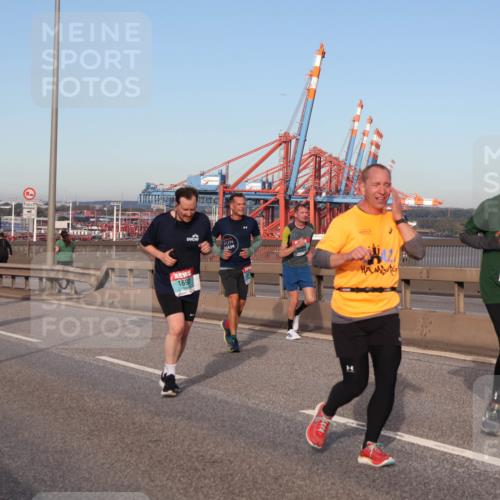 03.10.2024 - Köhlbrandbrückenlauf Matties Gatica Varas http://msf.ph/oto/7219910 03.10.2024 09:41:58 Position 2 1717, 169, 1809 meine-sportfotos.de
