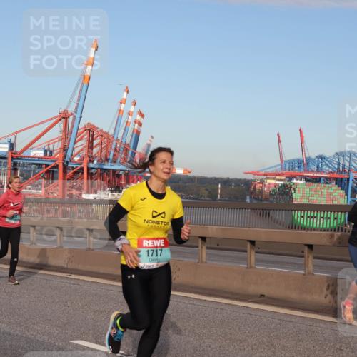 03.10.2024 - Köhlbrandbrückenlauf Matties Gatica Varas http://msf.ph/oto/7220021 03.10.2024 09:42:03 Position 2 1717, 1686 meine-sportfotos.de