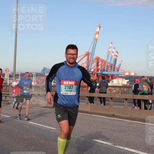 03.10.2024 - Köhlbrandbrückenlauf Matties Gatica Varas http://msf.ph/oto/7220181 03.10.2024 09:42:08 Position 2 2347, 2107, 3358 meine-sportfotos.de