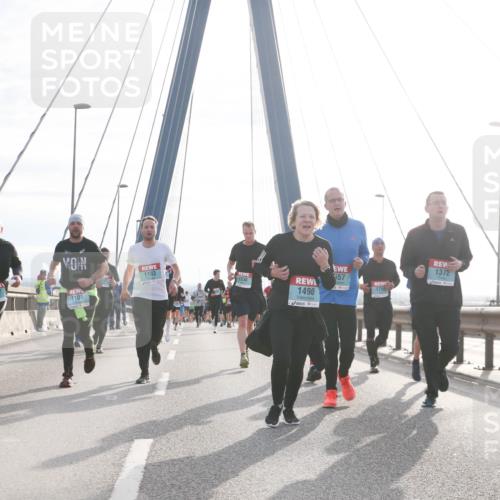 03.10.2024 - Köhlbrandbrückenlauf Jannik Wohlers http://msf.ph/oto/7221956 03.10.2024 09:23:54 Position 1 1372, 1183, 1930, 557, 1062, 1490, 1706, 1101 meine-sportfotos.de