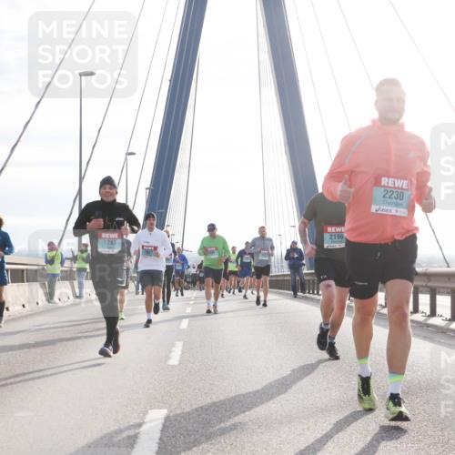 03.10.2024 - Köhlbrandbrückenlauf Jannik Wohlers http://msf.ph/oto/7222454 03.10.2024 09:24:09 Position 1 1283, 1827, 2196, 2230 meine-sportfotos.de