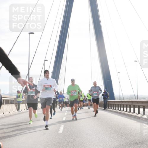 03.10.2024 - Köhlbrandbrückenlauf Jannik Wohlers http://msf.ph/oto/7222984 03.10.2024 09:24:11 Position 1 1283, 1827, 1409, 1547, 15 meine-sportfotos.de