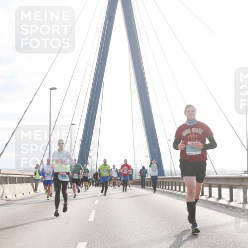 03.10.2024 - Köhlbrandbrückenlauf Jannik Wohlers http://msf.ph/oto/7224834 03.10.2024 09:24:34 Position 1 1943, 1942, 15 meine-sportfotos.de