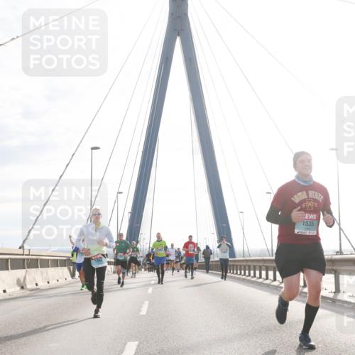 03.10.2024 - Köhlbrandbrückenlauf Jannik Wohlers http://msf.ph/oto/7224864 03.10.2024 09:24:34 Position 1 1943, 1942, 1535 meine-sportfotos.de