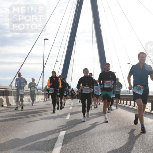 03.10.2024 - Köhlbrandbrückenlauf Jannik Wohlers http://msf.ph/oto/7226068 03.10.2024 09:24:47 Position 1 2418, 1422, 1232, 1912, 1421 meine-sportfotos.de