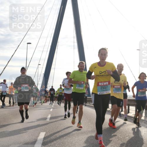 03.10.2024 - Köhlbrandbrückenlauf Jannik Wohlers http://msf.ph/oto/7226165 03.10.2024 09:24:52 Position 1 1762, 2400, 1277, 2557, 2439 meine-sportfotos.de