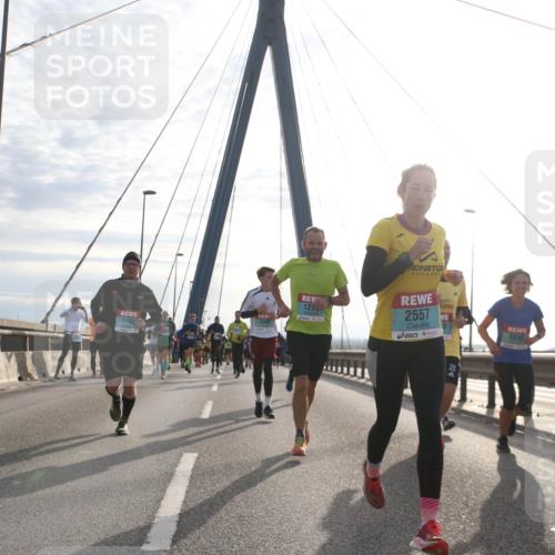 03.10.2024 - Köhlbrandbrückenlauf Jannik Wohlers http://msf.ph/oto/7226170 03.10.2024 09:24:53 Position 1 127, 2400, 1762, 2557, 1892 meine-sportfotos.de