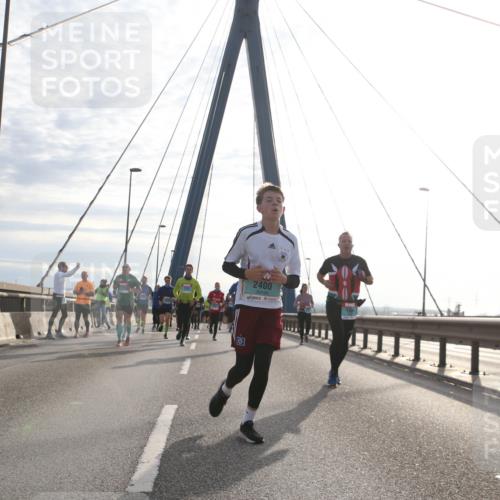 03.10.2024 - Köhlbrandbrückenlauf Jannik Wohlers http://msf.ph/oto/7226382 03.10.2024 09:24:54 Position 1 2400 meine-sportfotos.de