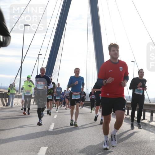 03.10.2024 - Köhlbrandbrückenlauf Jannik Wohlers http://msf.ph/oto/7228033 03.10.2024 09:25:05 Position 1 1620, 1710, 1593, 1541, 2484, 1484 meine-sportfotos.de
