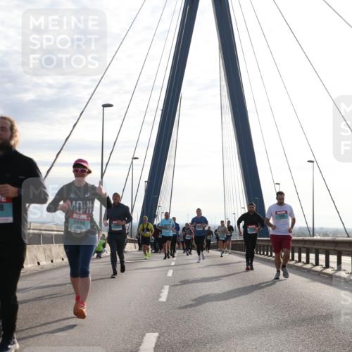 03.10.2024 - Köhlbrandbrückenlauf Jannik Wohlers http://msf.ph/oto/7231833 03.10.2024 09:25:20 Position 1 1468, 1686, 3728 meine-sportfotos.de