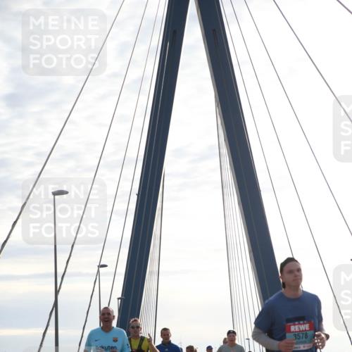 03.10.2024 - Köhlbrandbrückenlauf Jannik Wohlers http://msf.ph/oto/7232601 03.10.2024 09:25:25 Position 1 2073, 1917, 2320, 3578 meine-sportfotos.de