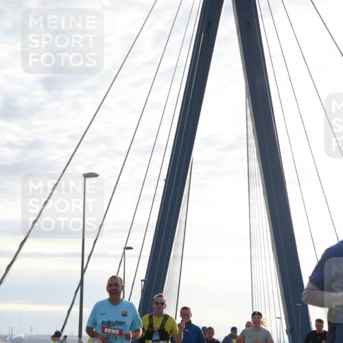 03.10.2024 - Köhlbrandbrückenlauf Jannik Wohlers http://msf.ph/oto/7232632 03.10.2024 09:25:26 Position 1 2073, 1917, 2320, 2530 meine-sportfotos.de