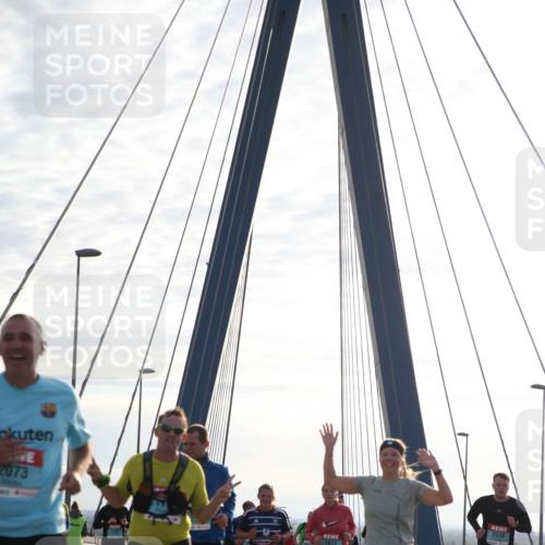 03.10.2024 - Köhlbrandbrückenlauf Jannik Wohlers http://msf.ph/oto/7233606 03.10.2024 09:25:27 Position 1 2073, 1751, 2050, 1873, 2320, 2530 meine-sportfotos.de