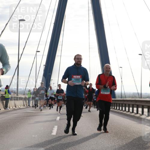 03.10.2024 - Köhlbrandbrückenlauf Jannik Wohlers http://msf.ph/oto/7240486 03.10.2024 09:26:05 Position 1 1376, 1094, 2092, 1776 meine-sportfotos.de