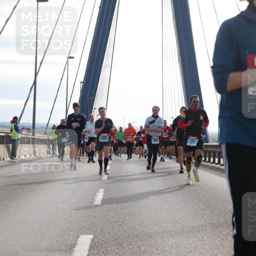 03.10.2024 - Köhlbrandbrückenlauf Jannik Wohlers http://msf.ph/oto/7240651 03.10.2024 09:26:07 Position 1 1819, 1956, 1122, 2092 meine-sportfotos.de