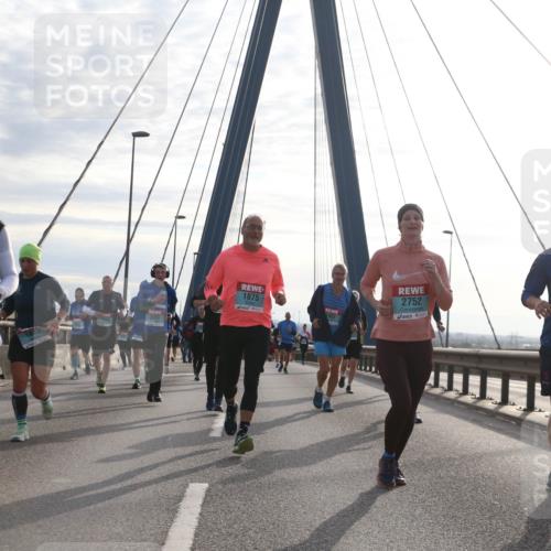 03.10.2024 - Köhlbrandbrückenlauf Jannik Wohlers http://msf.ph/oto/7242252 03.10.2024 09:26:22 Position 1 1794, 2752, 2753, 1875, 902 meine-sportfotos.de