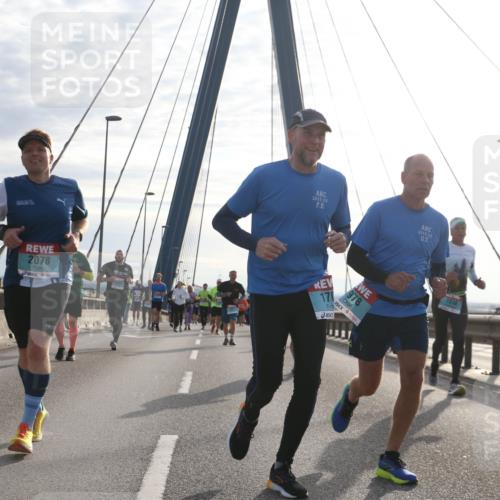 03.10.2024 - Köhlbrandbrückenlauf Jannik Wohlers http://msf.ph/oto/7243747 03.10.2024 09:26:31 Position 1 2078, 2015, 20, 978, 2015, 20 meine-sportfotos.de