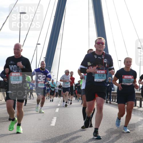 03.10.2024 - Köhlbrandbrückenlauf Jannik Wohlers http://msf.ph/oto/7246384 03.10.2024 09:26:49 Position 1 2238, 32, 1259, 1610, 1747, 3565, 2373 meine-sportfotos.de