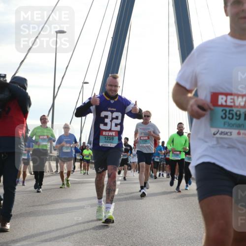 03.10.2024 - Köhlbrandbrückenlauf Jannik Wohlers http://msf.ph/oto/7246462 03.10.2024 09:26:51 Position 1 1265, 2088, 32, 1259, 1735, 1288, 3591 meine-sportfotos.de