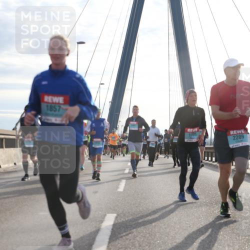 03.10.2024 - Köhlbrandbrückenlauf Jannik Wohlers http://msf.ph/oto/7251795 03.10.2024 09:27:33 Position 1 06, 1857, 1951, 2209 meine-sportfotos.de