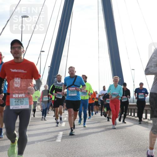 03.10.2024 - Köhlbrandbrückenlauf Jannik Wohlers http://msf.ph/oto/7253017 03.10.2024 09:27:51 Position 1 8, 1645, 2297, 2452, 2460, 2462, 1715, 1397, 2461, 26 meine-sportfotos.de