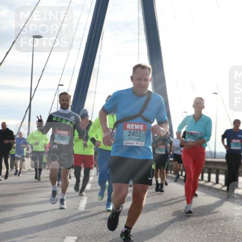 03.10.2024 - Köhlbrandbrückenlauf Jannik Wohlers http://msf.ph/oto/7253580 03.10.2024 09:27:53 Position 1 2462, 2452, 2461 meine-sportfotos.de